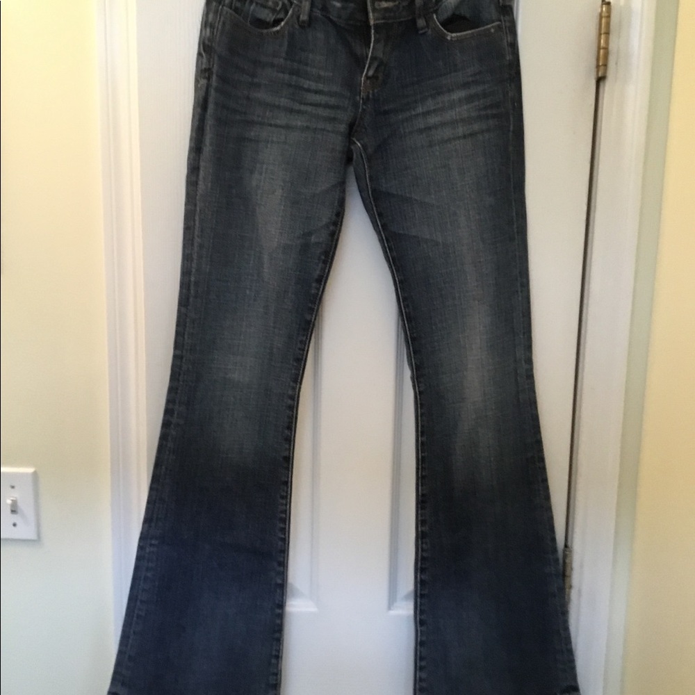 Jeans - Picture 2 of 3